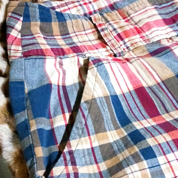 EUC 2 pair Plaid Bermuda Shorts Sz 5 juniors - Picture 10 of 13